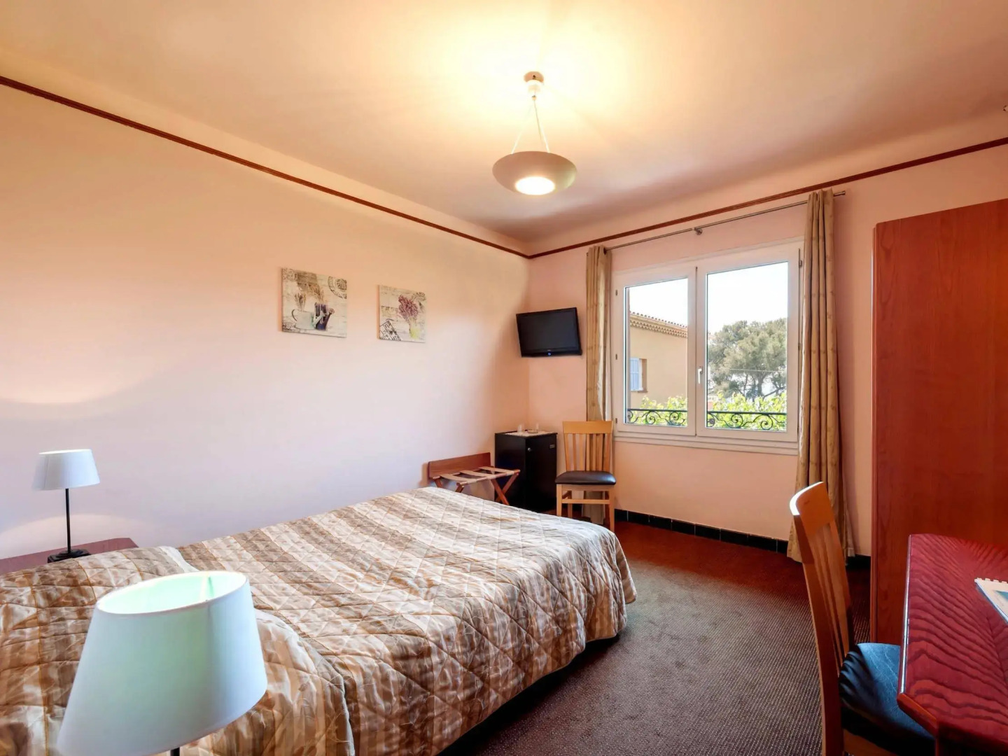 Hôtel Le Provençal