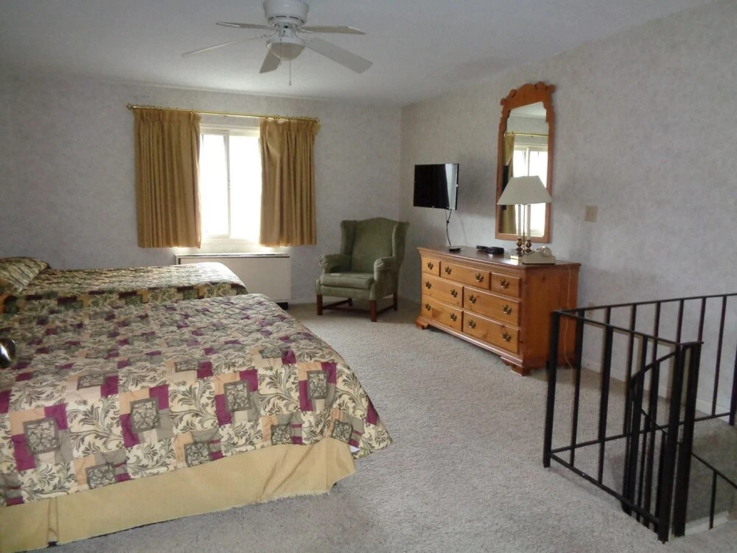 VCI - 4 Seasons at Beech Suite