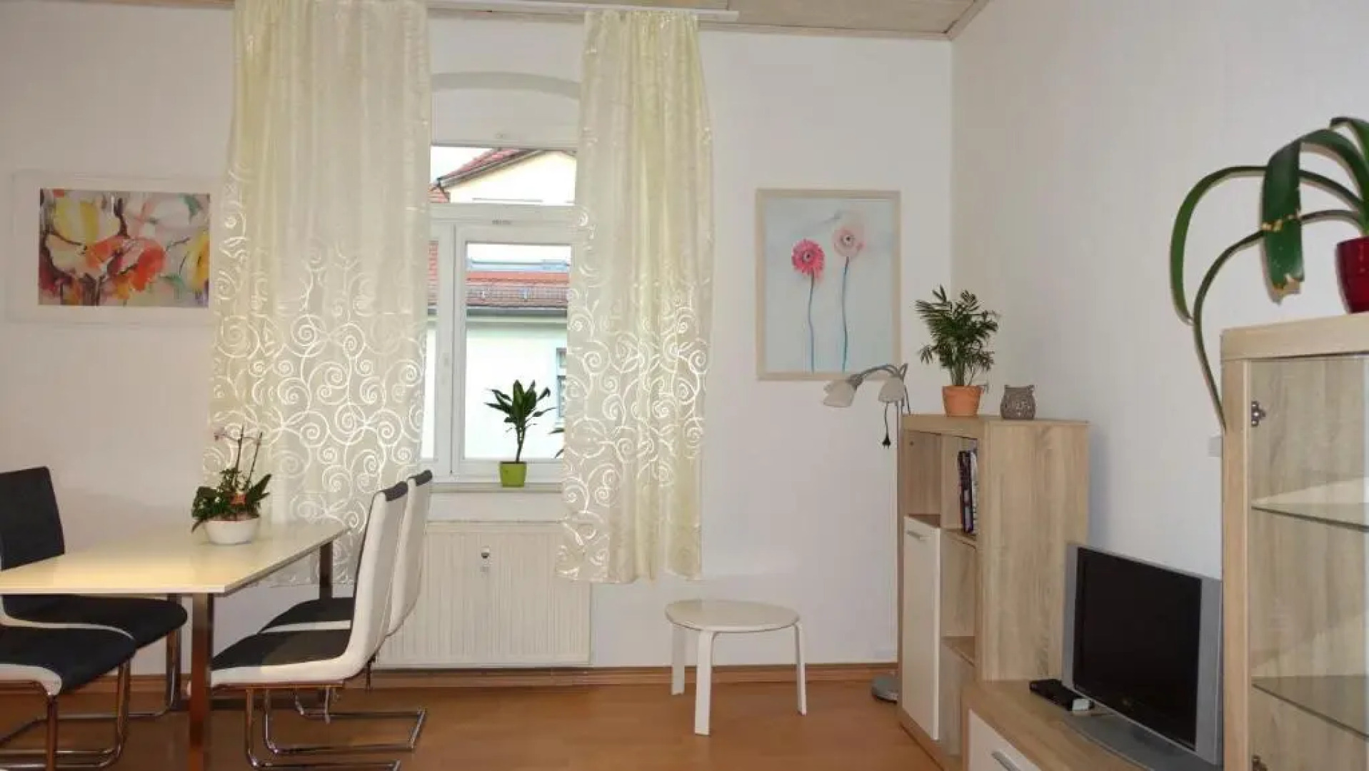 Pirna/Dohna, 2 R.-Wohnung in Mehrfamilienhaus