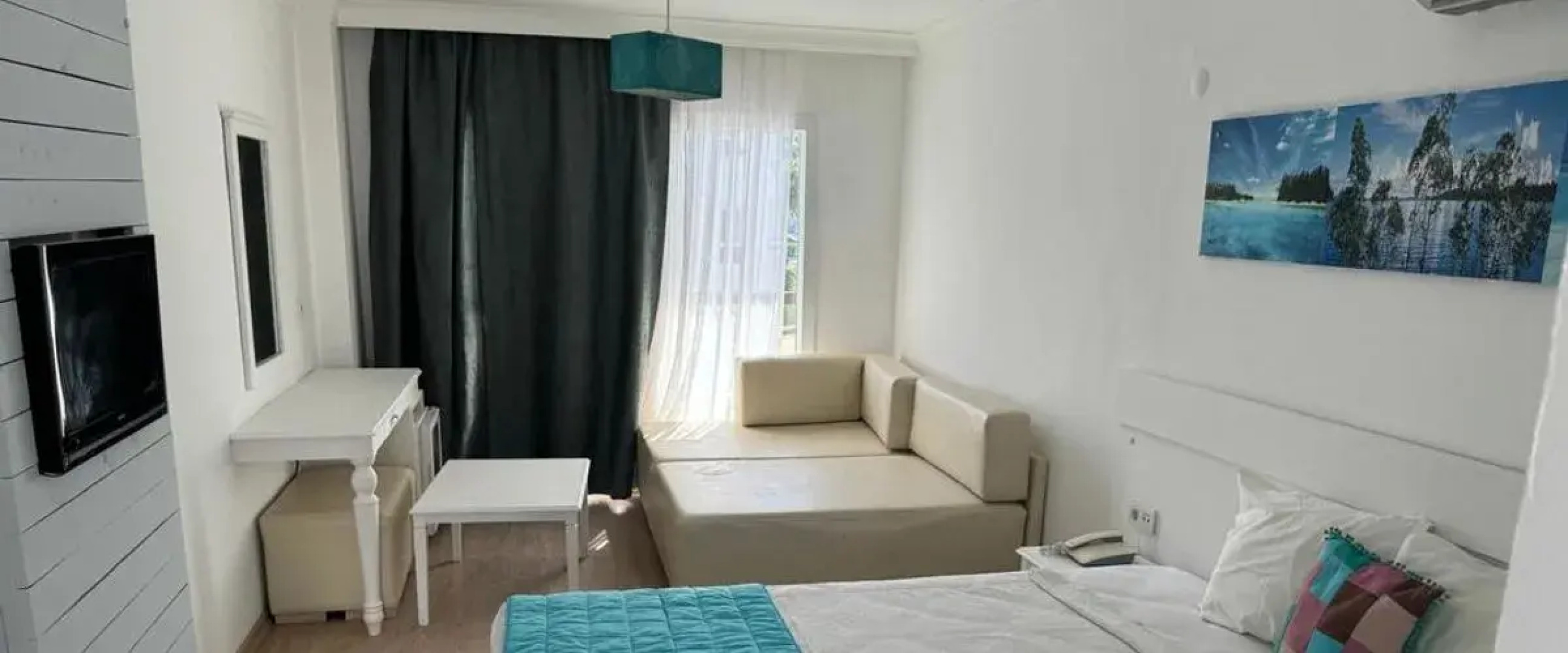 Li̇zboni̇a Çeşme Otel