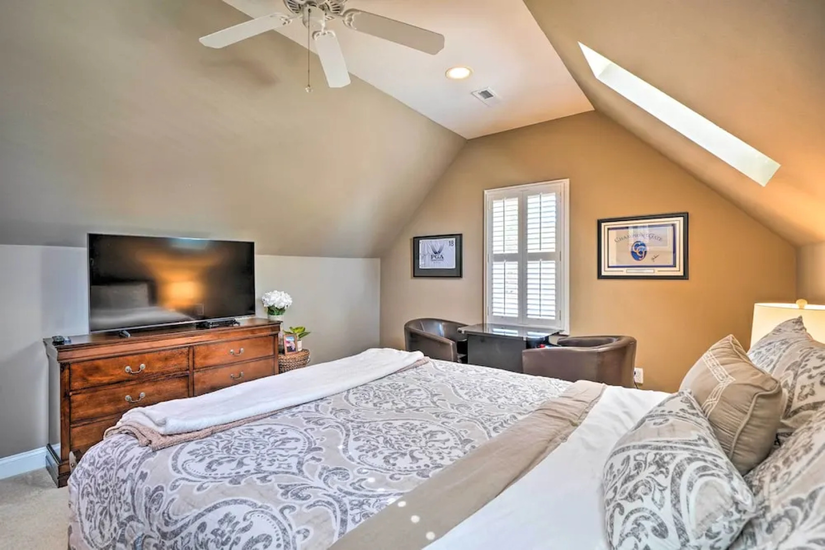 Golfer's Dream Near Clubhouse of PCC No 6!