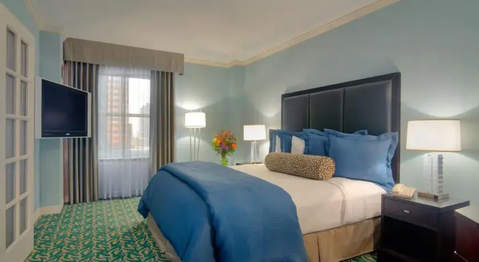 Roberts Mayfair Hotel