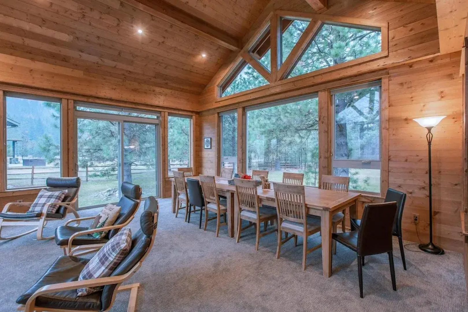 River Lodge in Plain