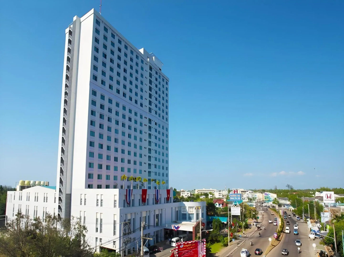 Diamond Plaza Hotel Suratthani