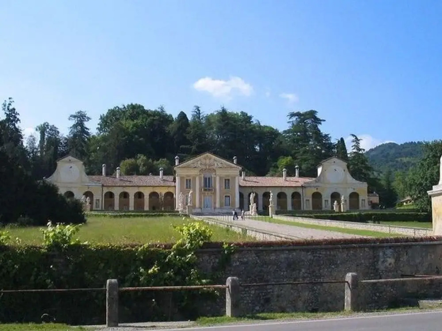 Homely Farmhouse in Pagnano Italy near Forest