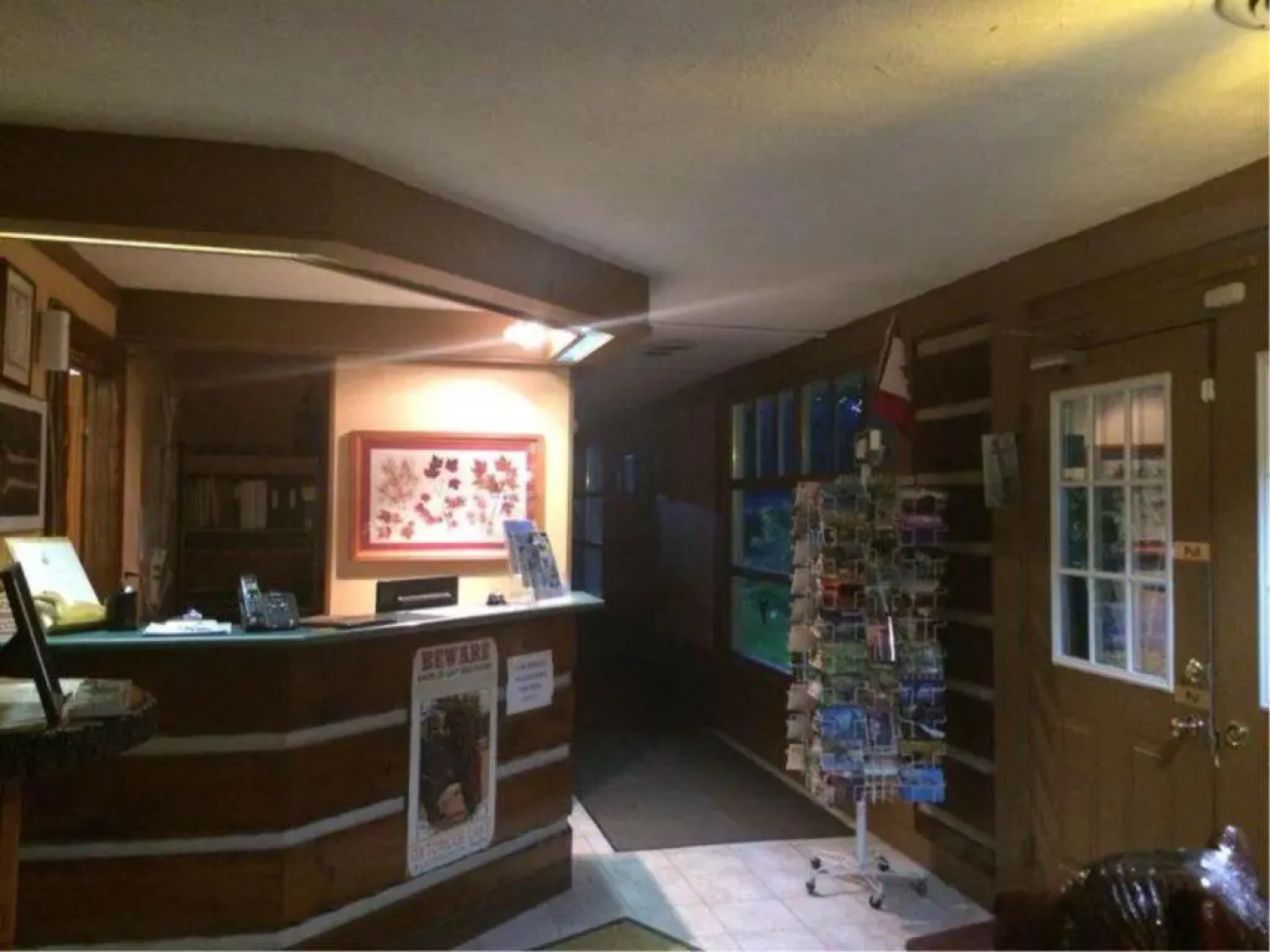 Algonquin Lakeside Inn