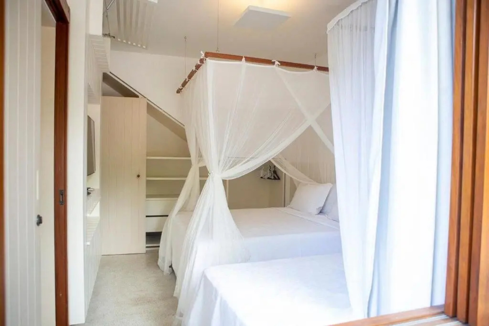 Excelente casa, pé na areia, no melhor de Arraial!