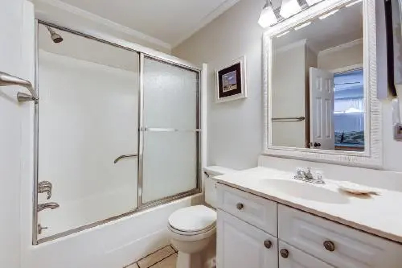 Sea Cabin 321 B by RedAwning