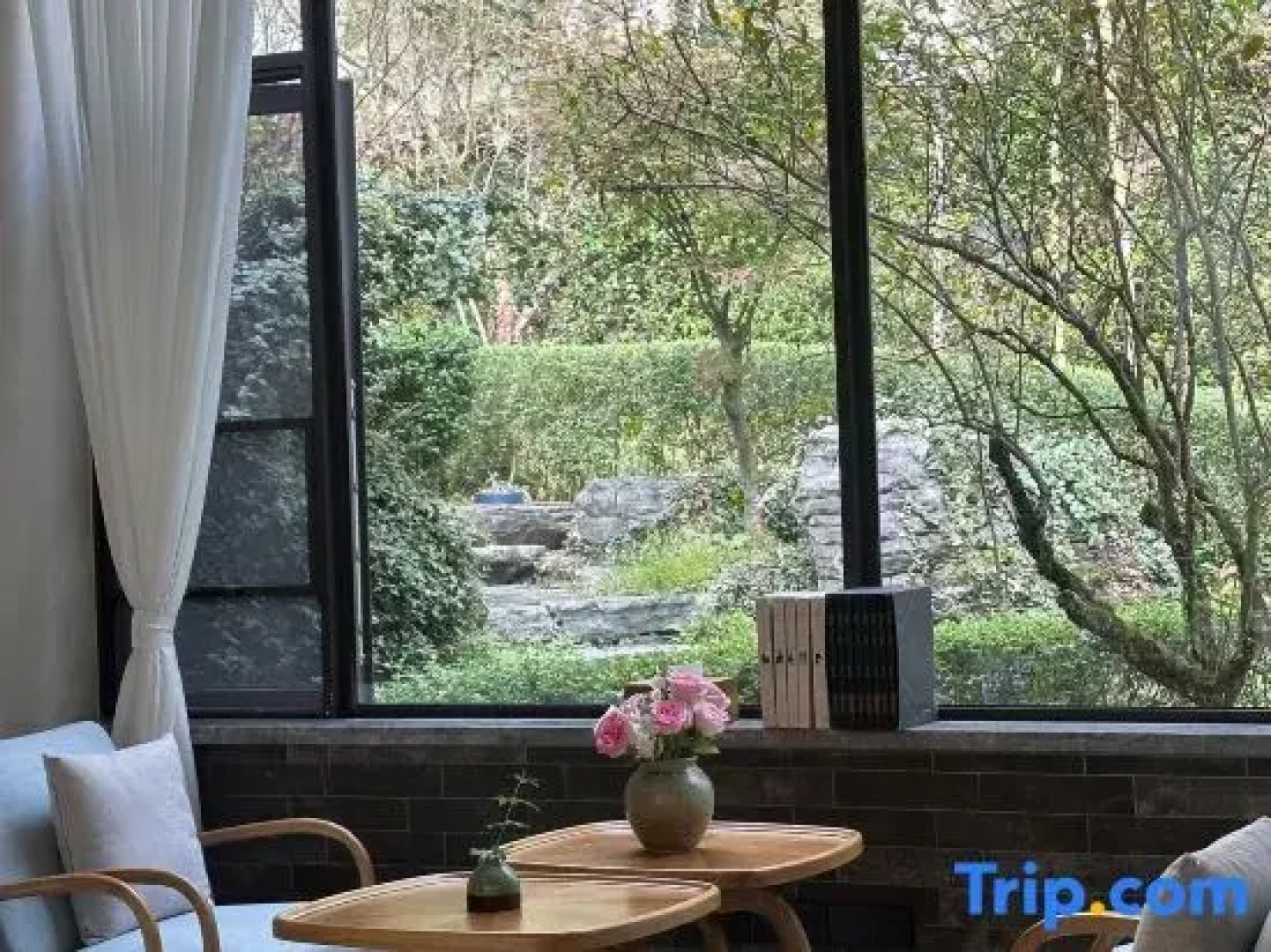 Phoenix Xueqingji Humanity Banshan Homestay (Phoenix Ancient City Branch)