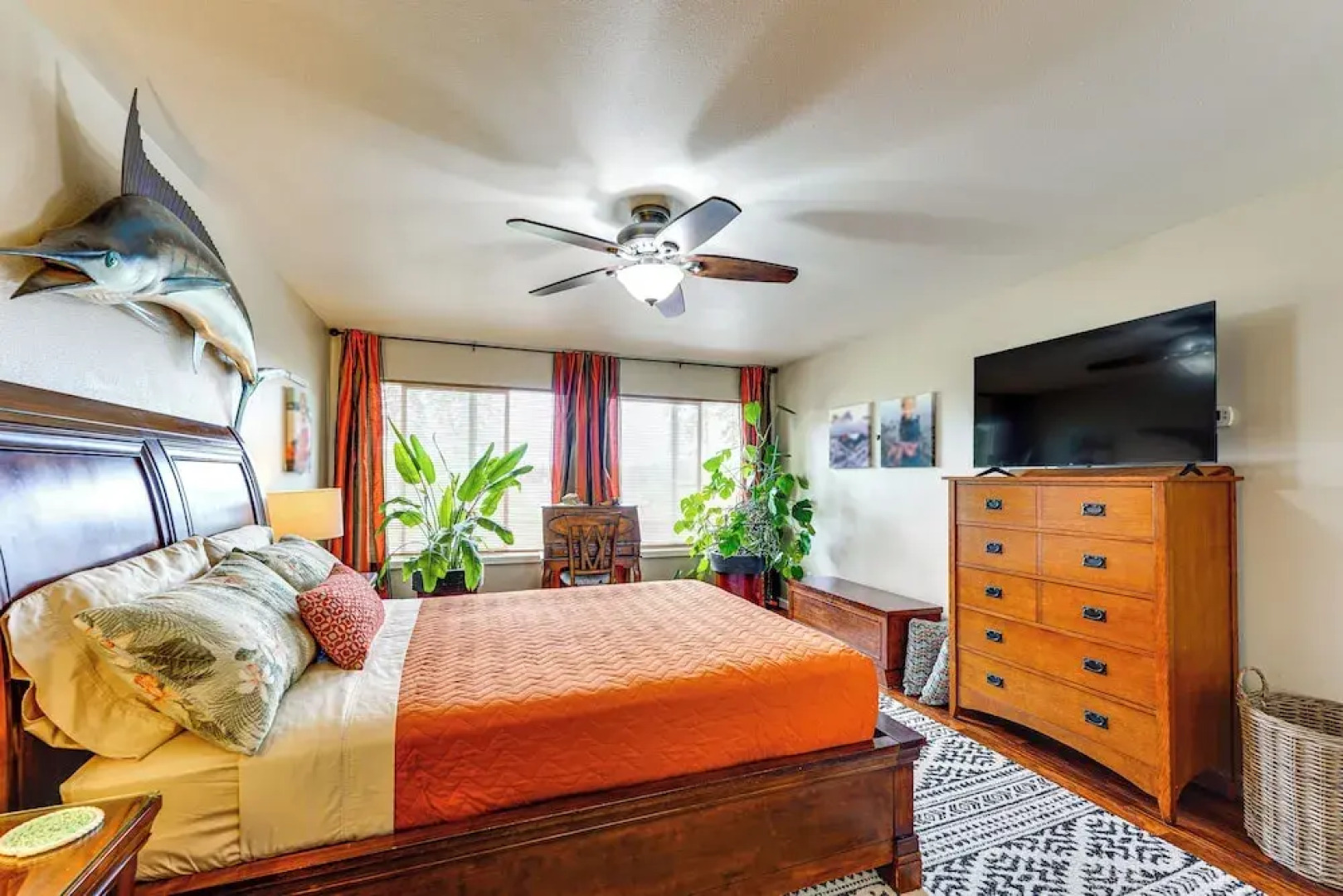 Soldotna Home w/ Yard, Walk to Kenai River!