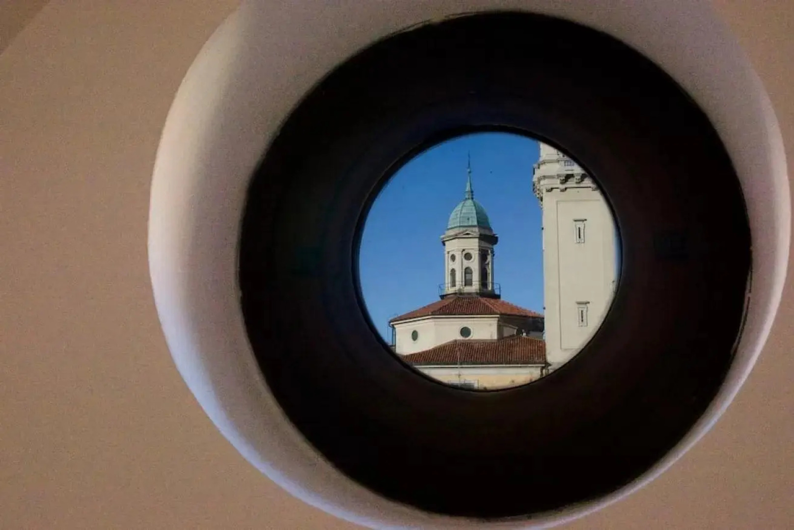 COLMZF477 ALTIDO New Apartment