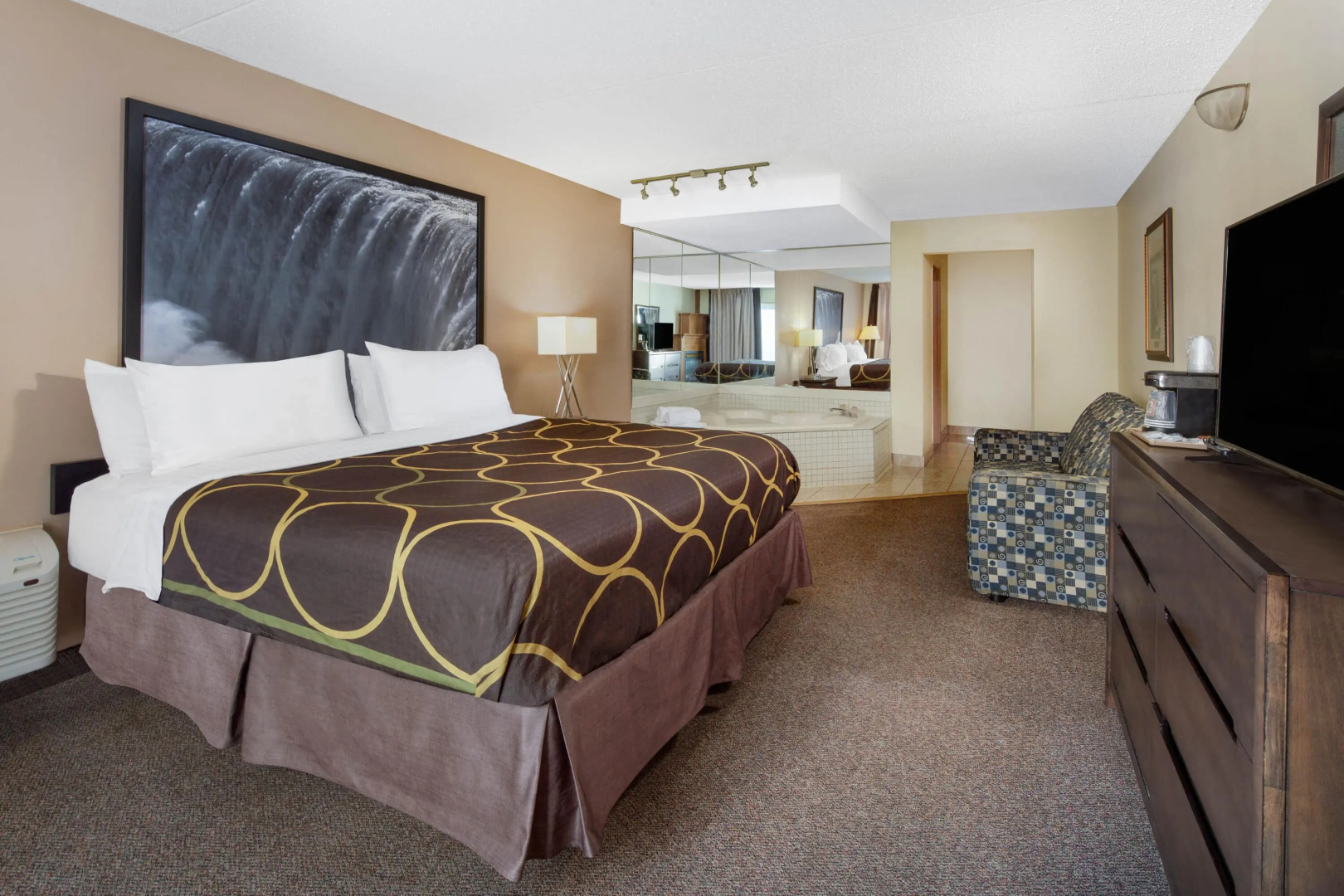 Wyndham College Park North / Washington DC Area