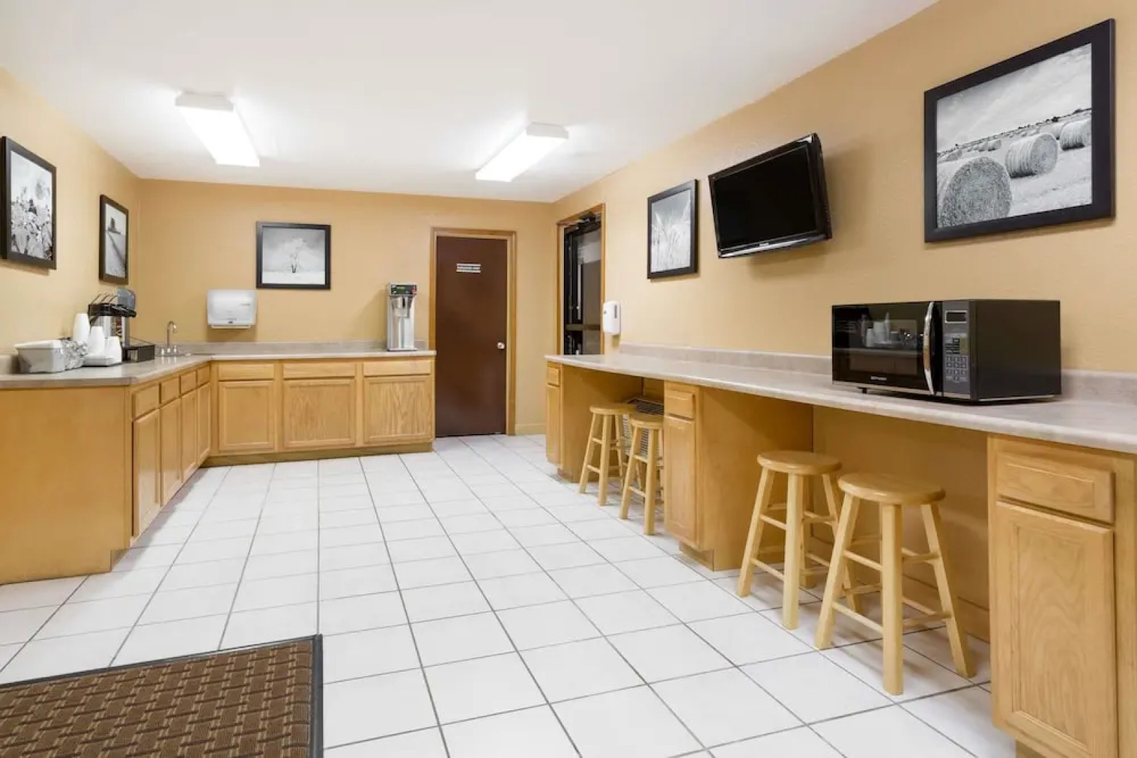 Super 8 By Wyndham Goodland