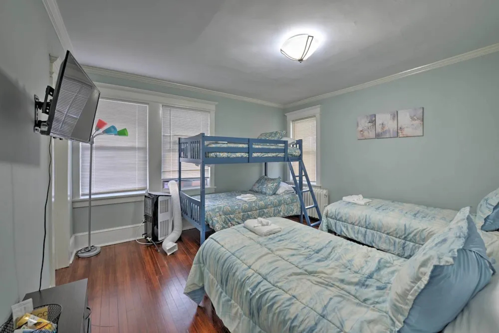 Beautifully Renovated Beach House w/ Fenced Patio!