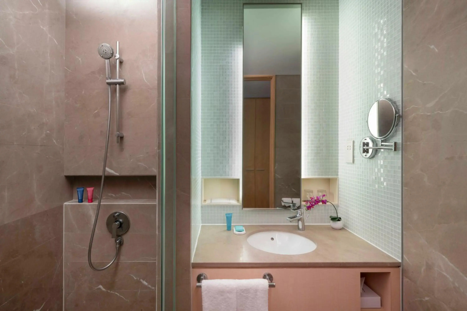 Rendezvous Hotel Singapore by Far East Hospitality
