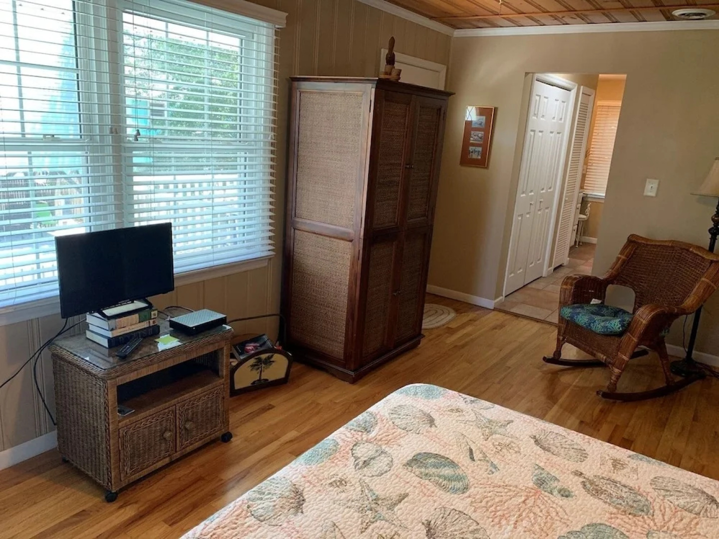 Carriage House #64613 4 Bedrooms 3 Bathrooms Home