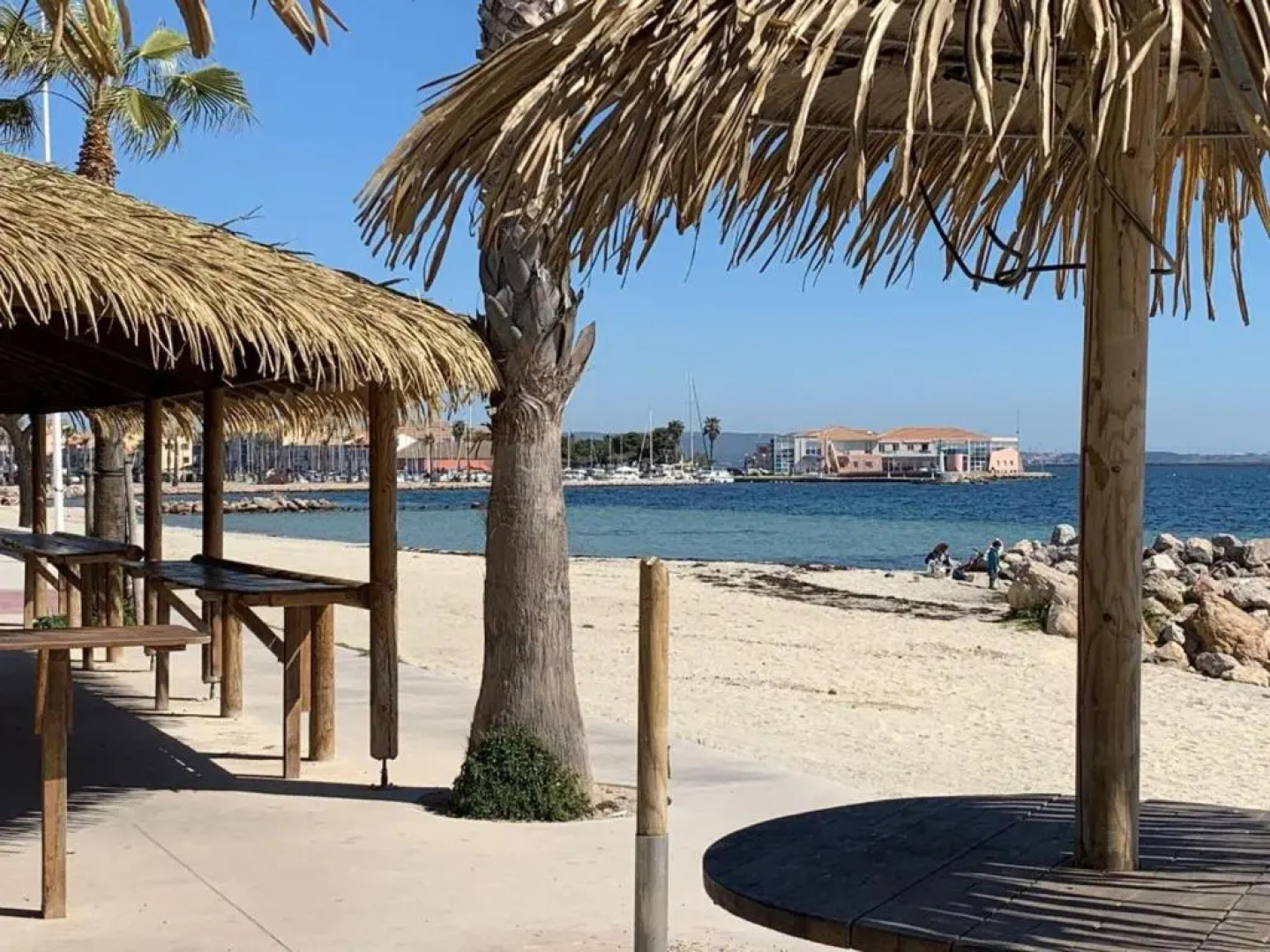 Appartement Mèze, 3 pièces, 4 personnes - FR-1-604-27