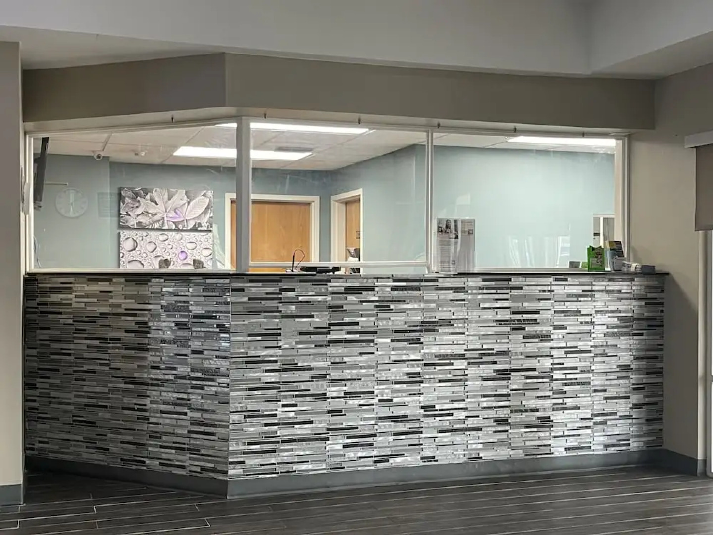 Days Inn & Suites by Wyndham Foley