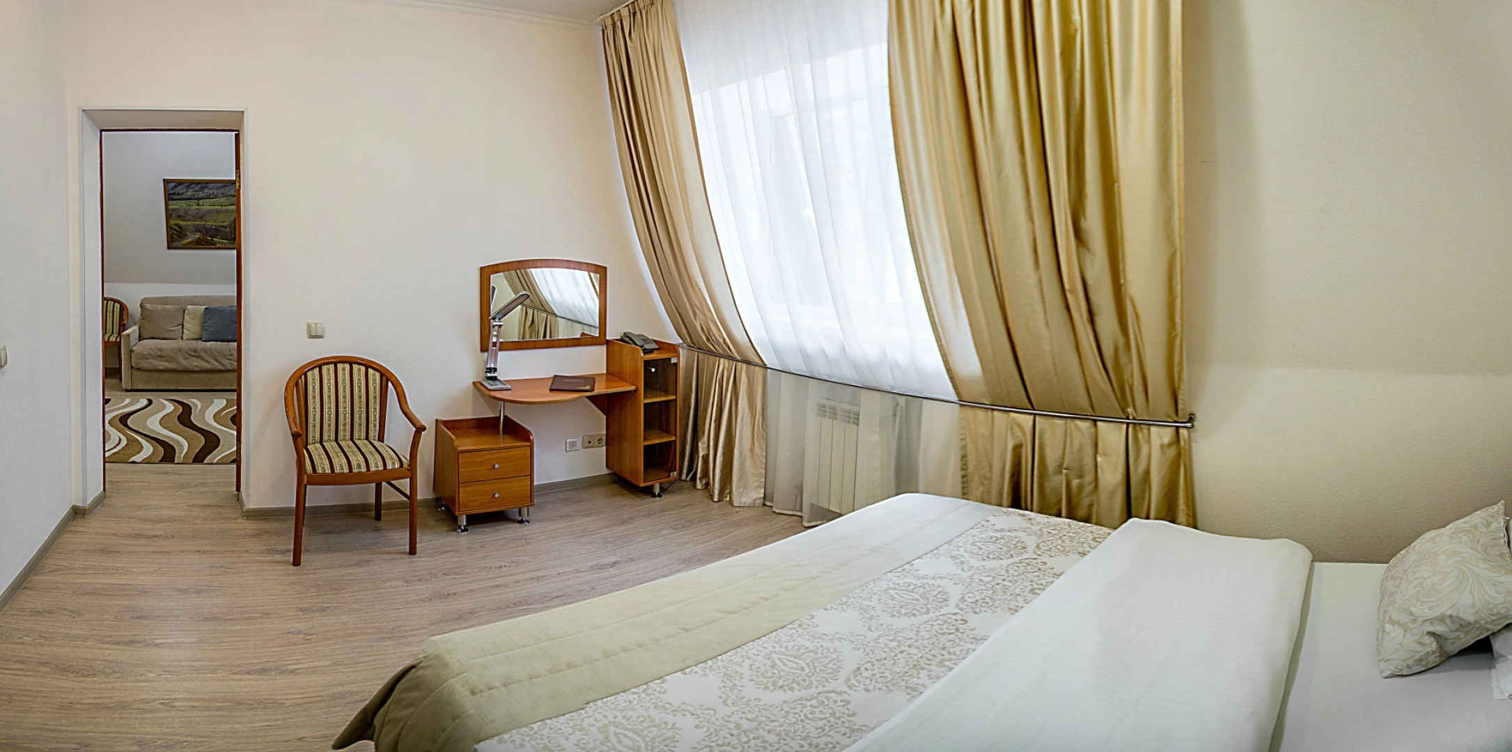 Отель Белокур