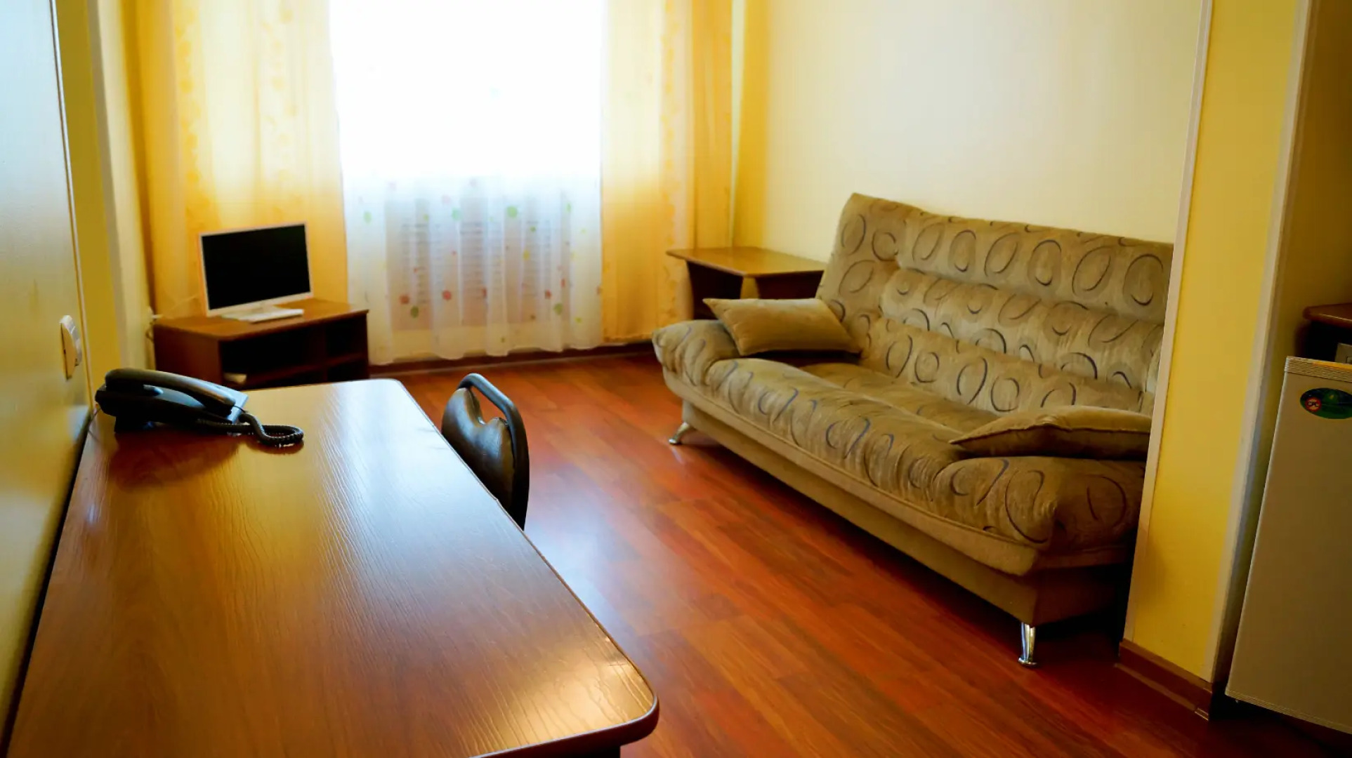 Отель Лотос