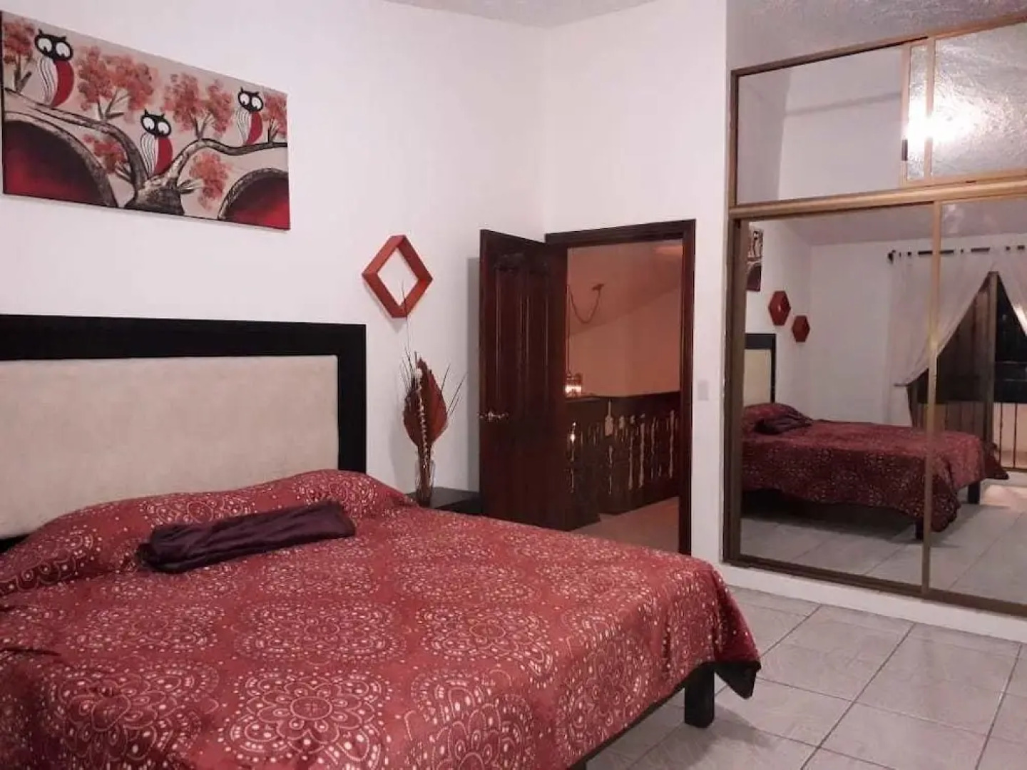 Lia Ajijic - Lakeside B&B