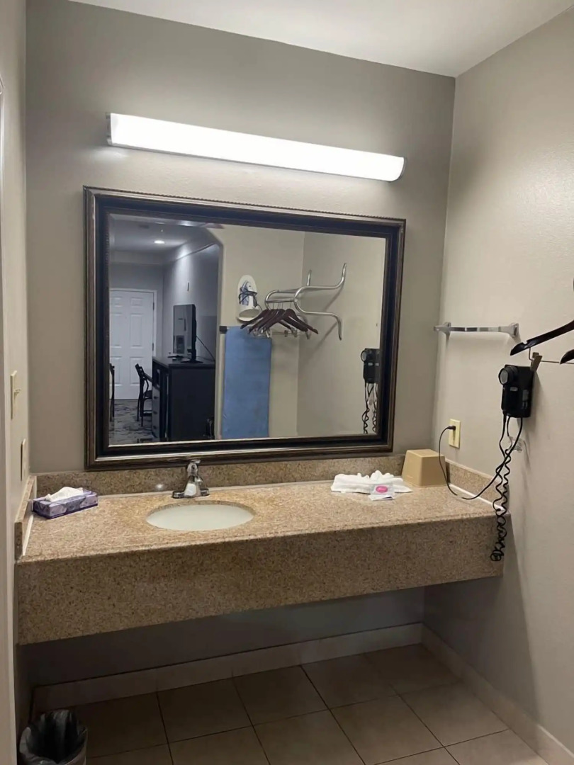 Scottish Inns and Suites Alvin