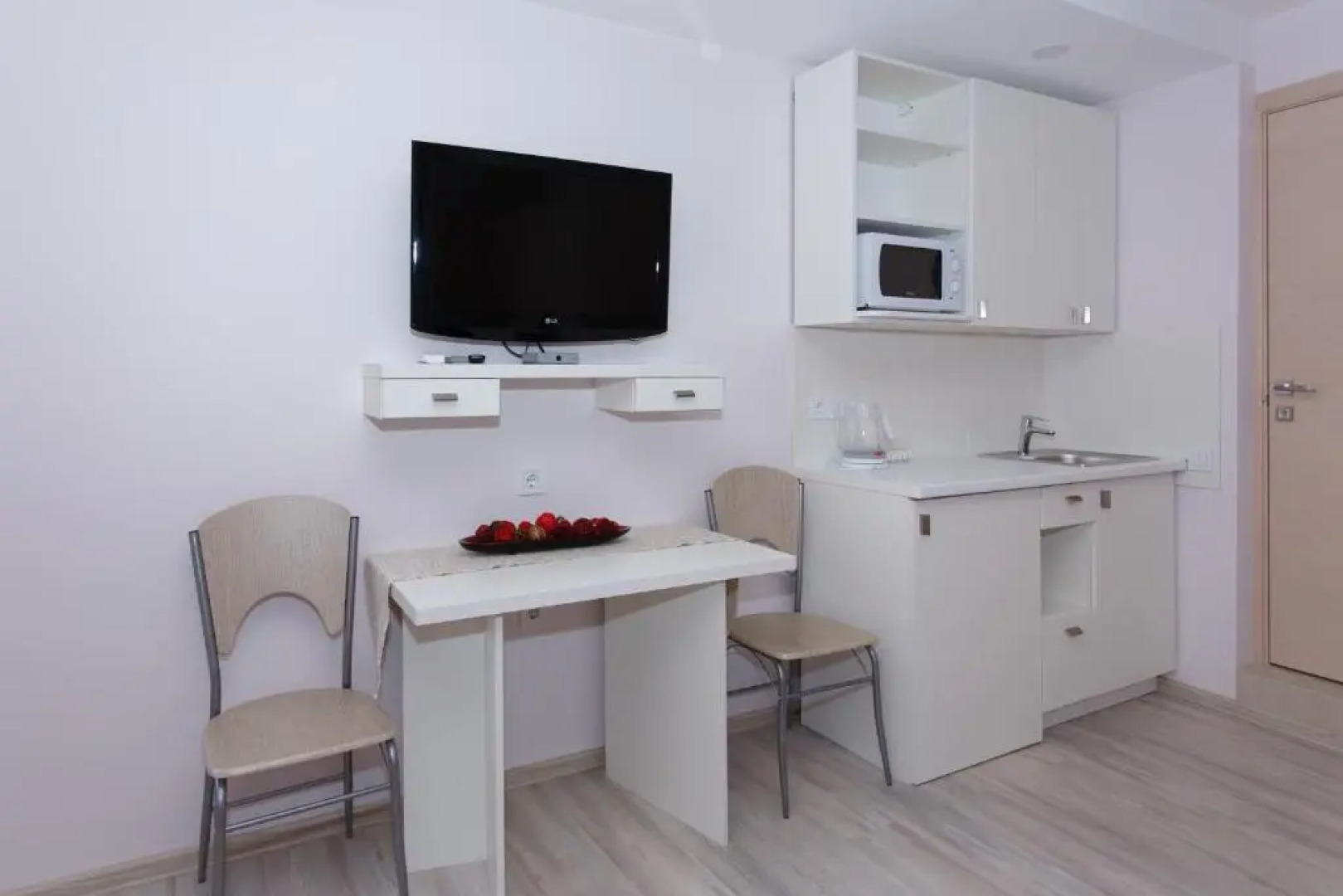 Basseynaya Apart Hotel