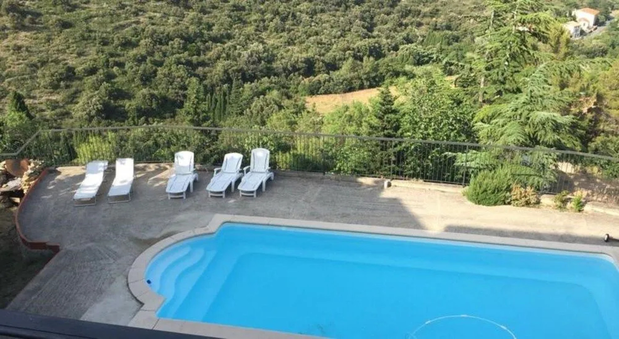 Écurie De Cucugnan. Chambres d'hotes