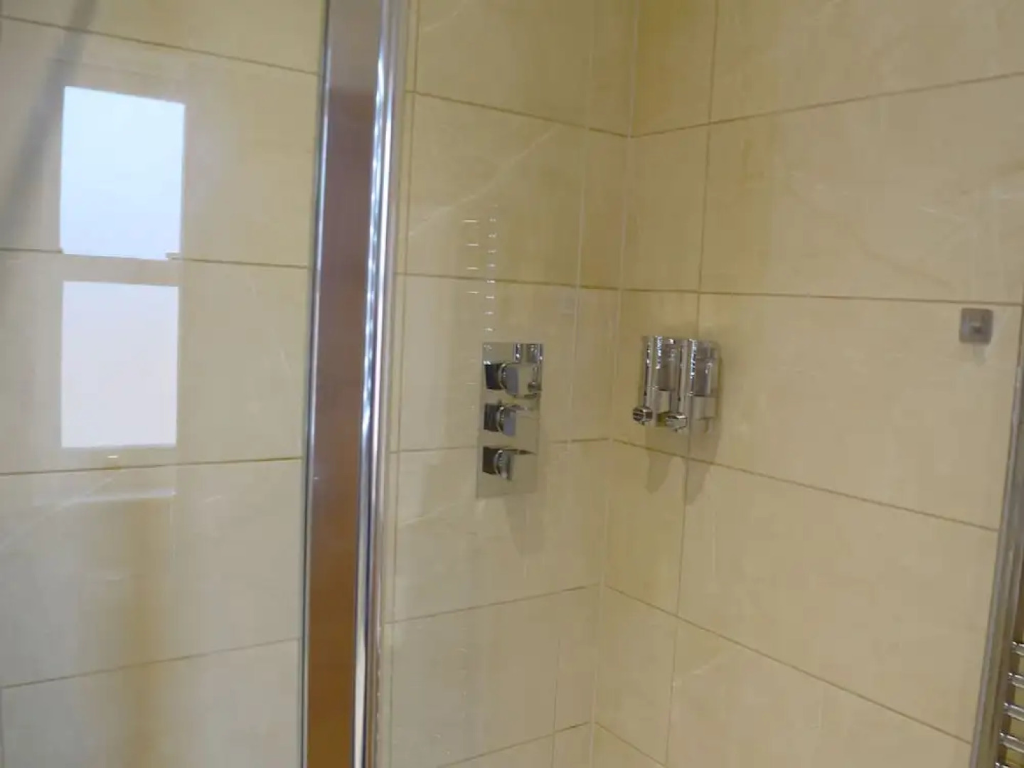 Godwin Court Serviced Apartments