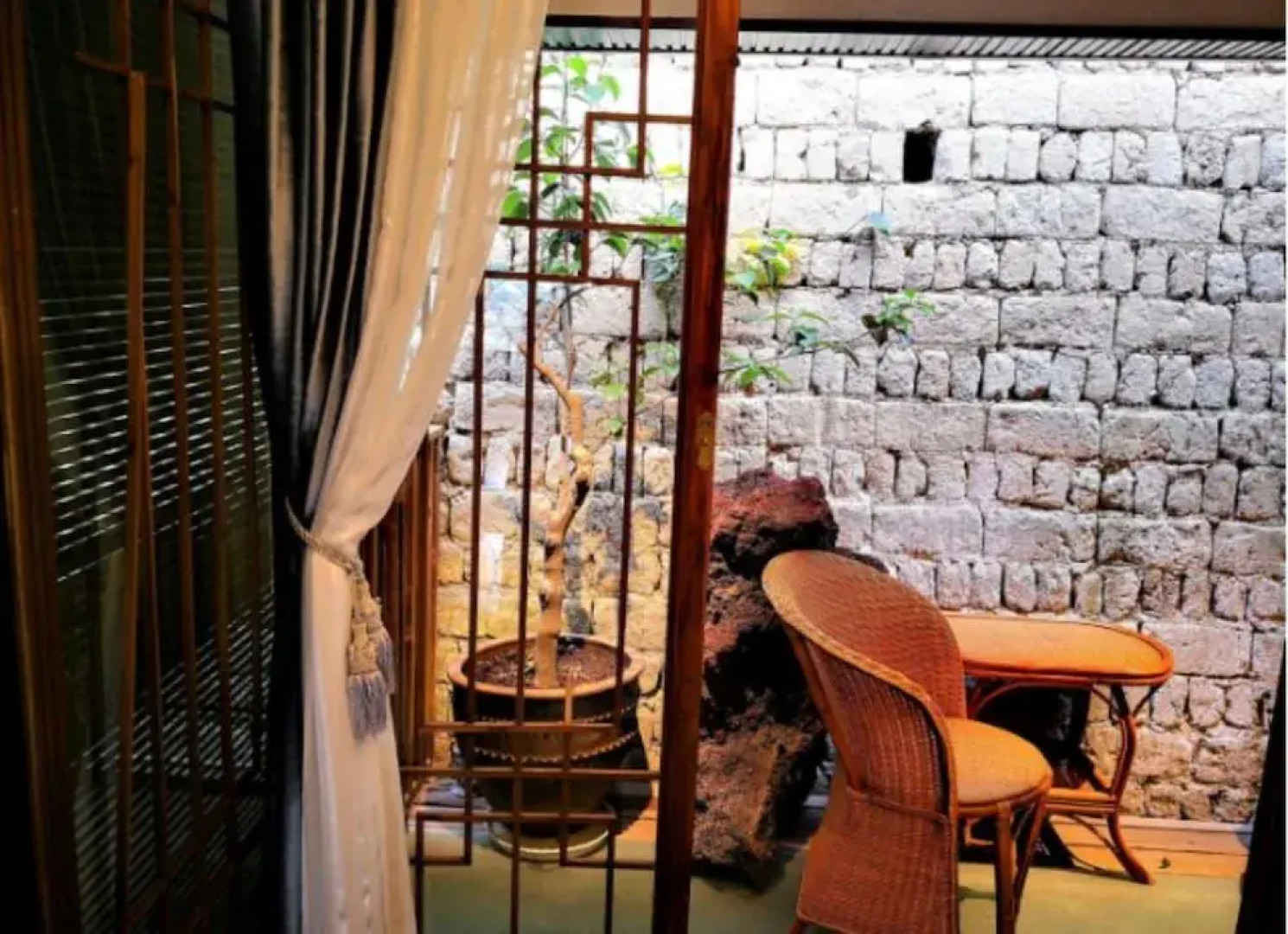 Colorful Mountain Boutique Inn