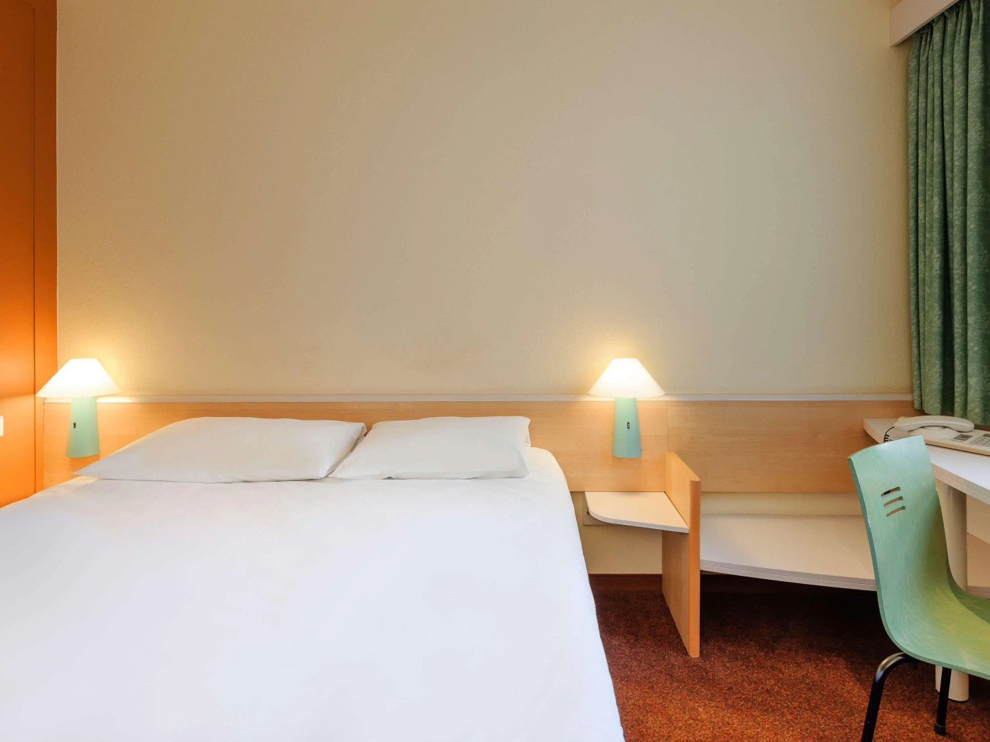 B&B HOTEL Wuppertal-City