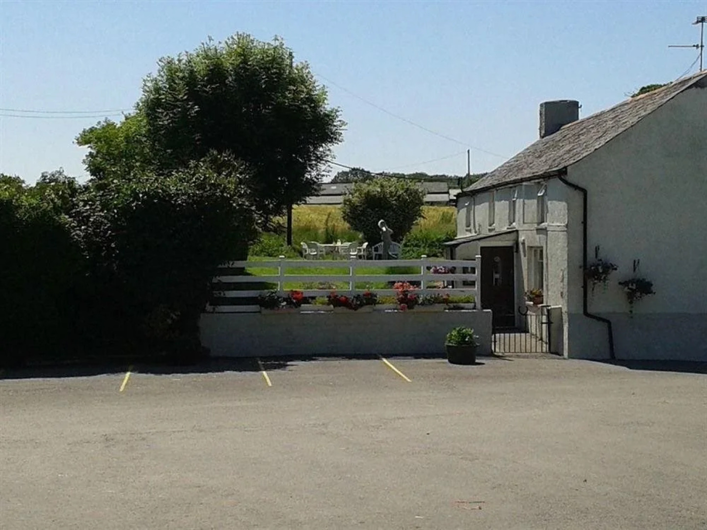 New Farm Bed And Breakfast