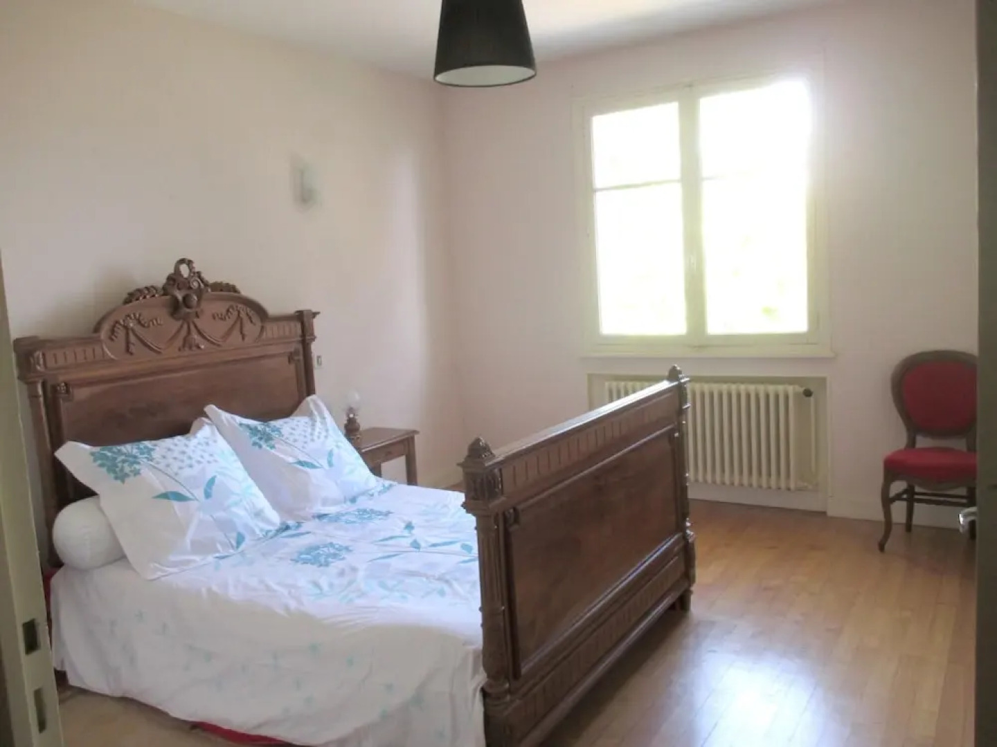 House With 4 Bedrooms in Charnay-lès-mâcon, With Wonderful Mountain Vi