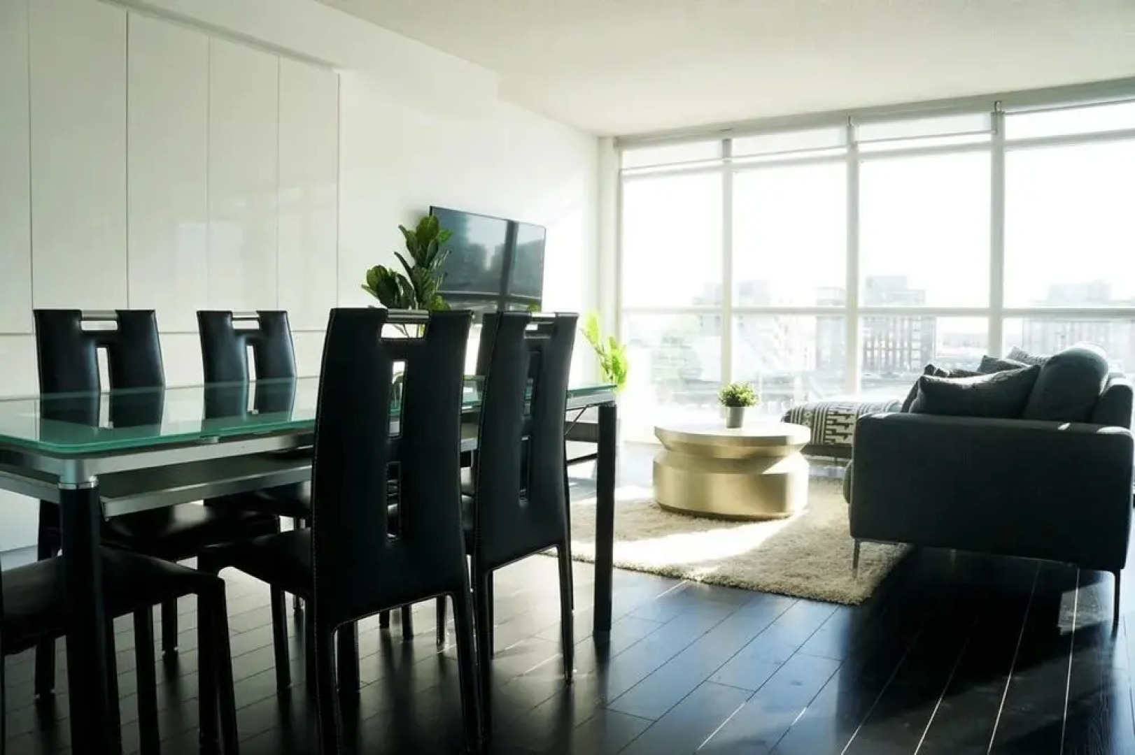 Entertainment District - City Place - 25 Capreol Court