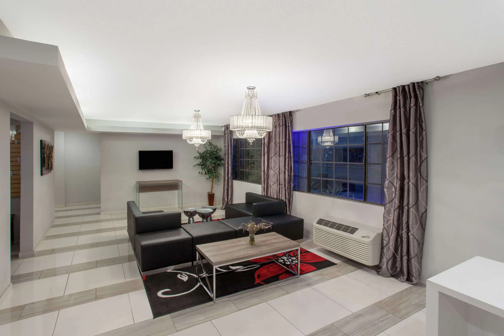 Ramada by Wyndham Culver City