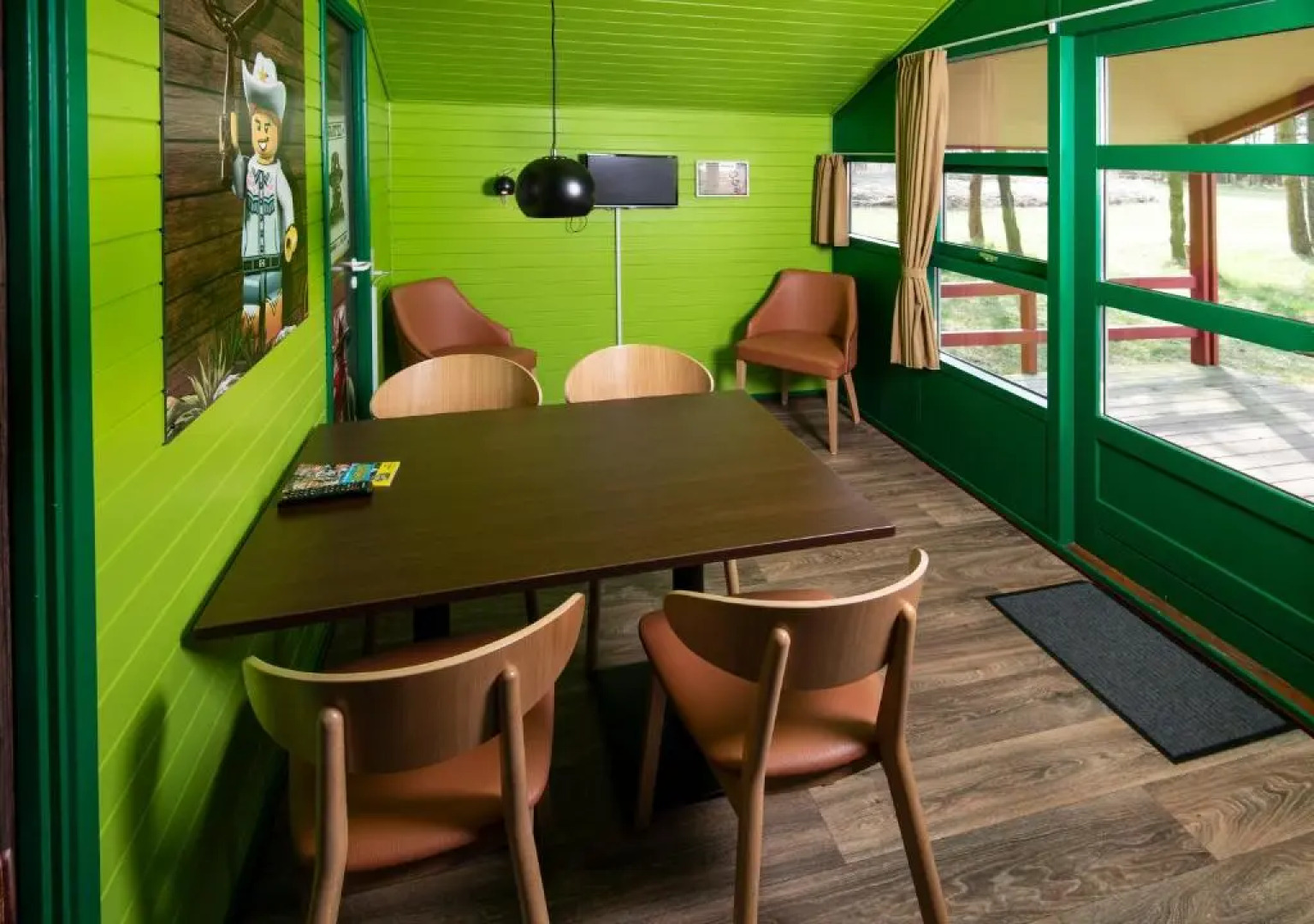 LEGOLAND Wilderness Barrels & Cabins