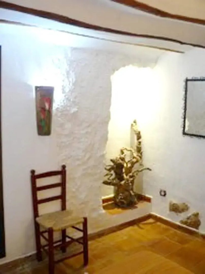 Apartment With 4 Bedrooms in Fontanar, With Wonderful Mountain View, Private Pool, Enclosed Garden - 200 km From the Slopes