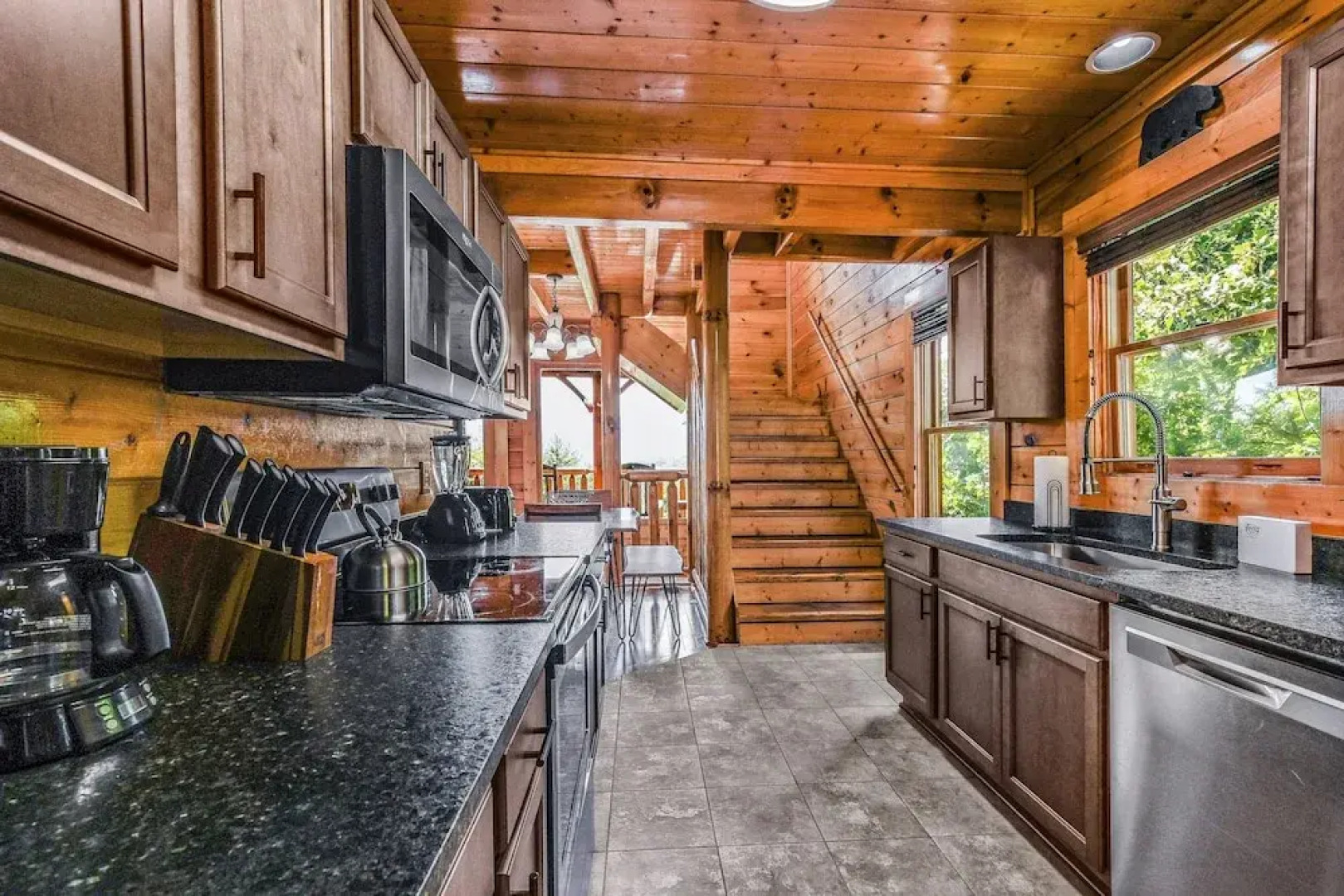 Extravagant View 3 Bedrooms 3 Bathrooms Cabin