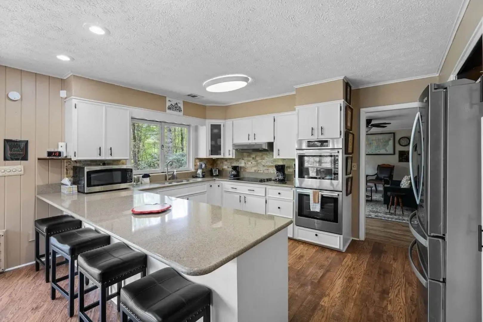 Cosby Mountain Lodge 4 Bedroom Home