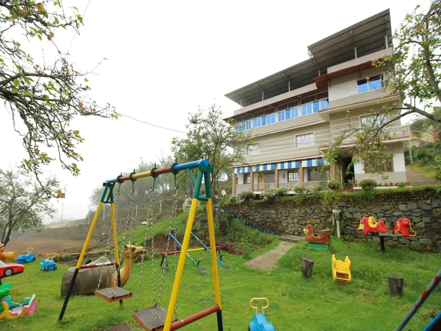 Oyo 11719 Hotel Sierra