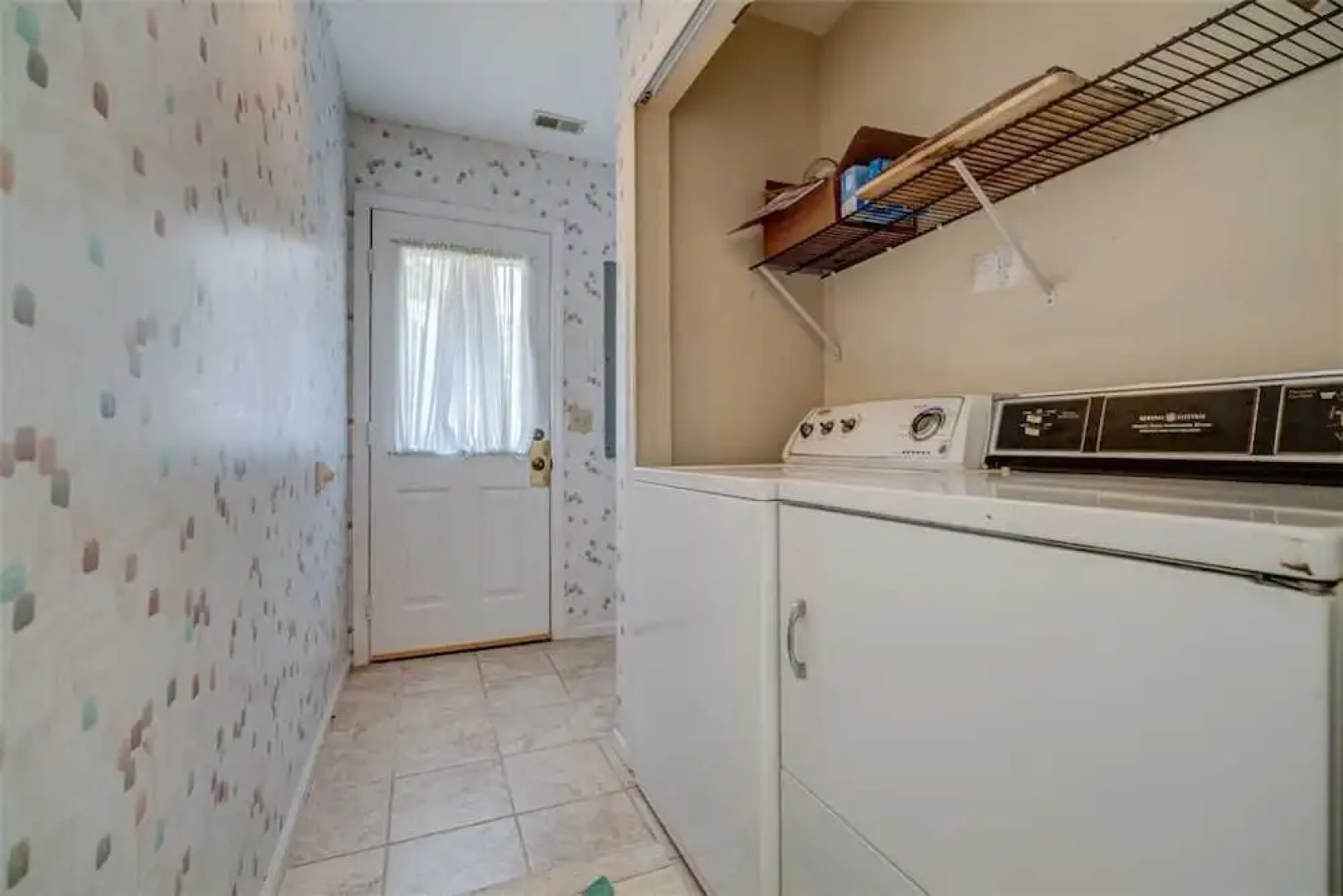 83 Kingston Dunes - Three Bedroom Home