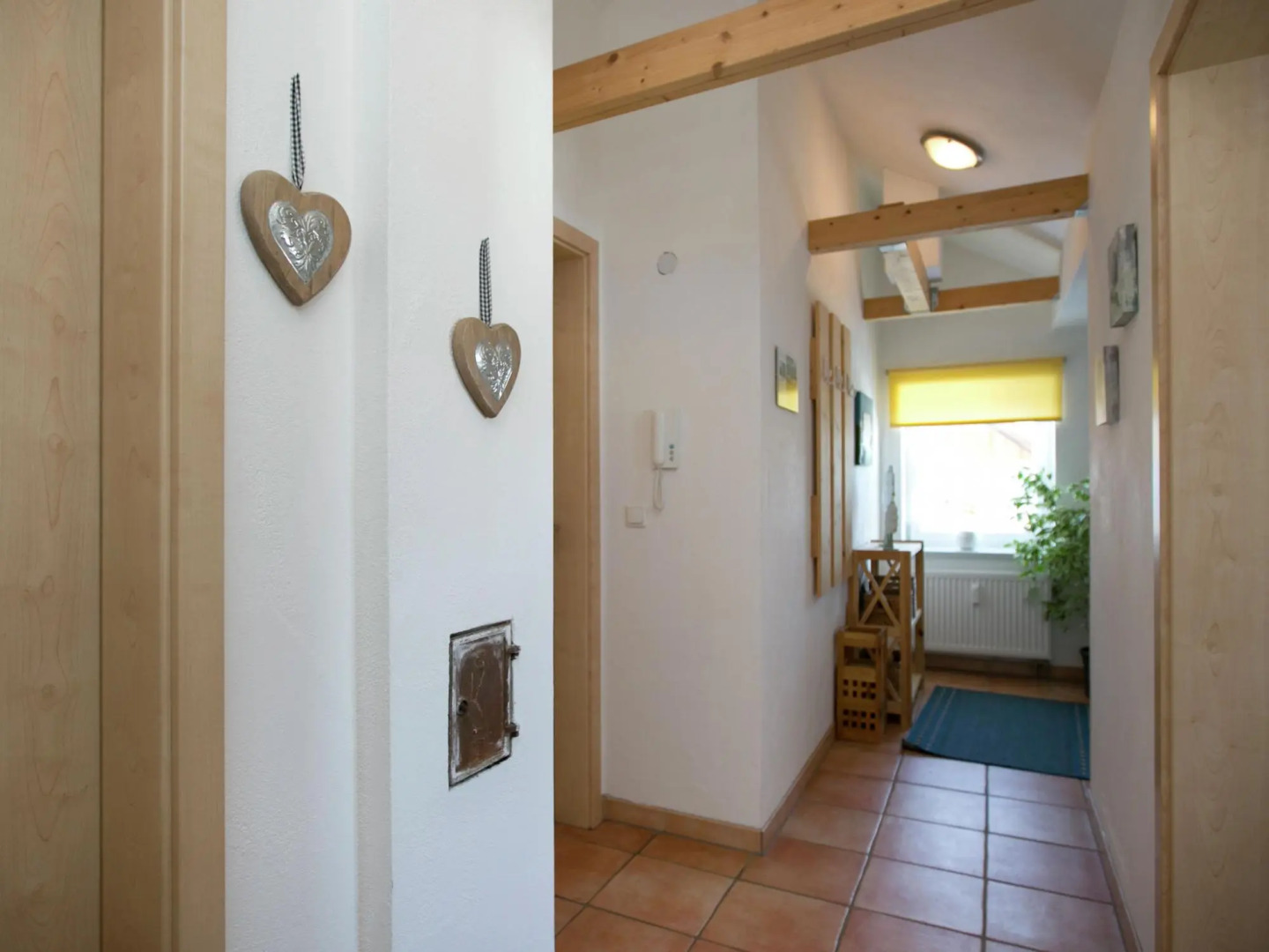 Sunny Terrace Apartment