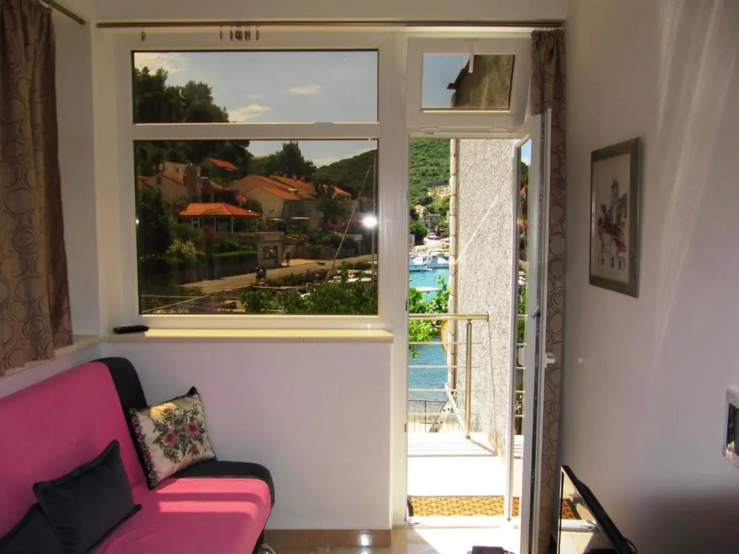 Apartmans and Rooms Dunjini Dvori