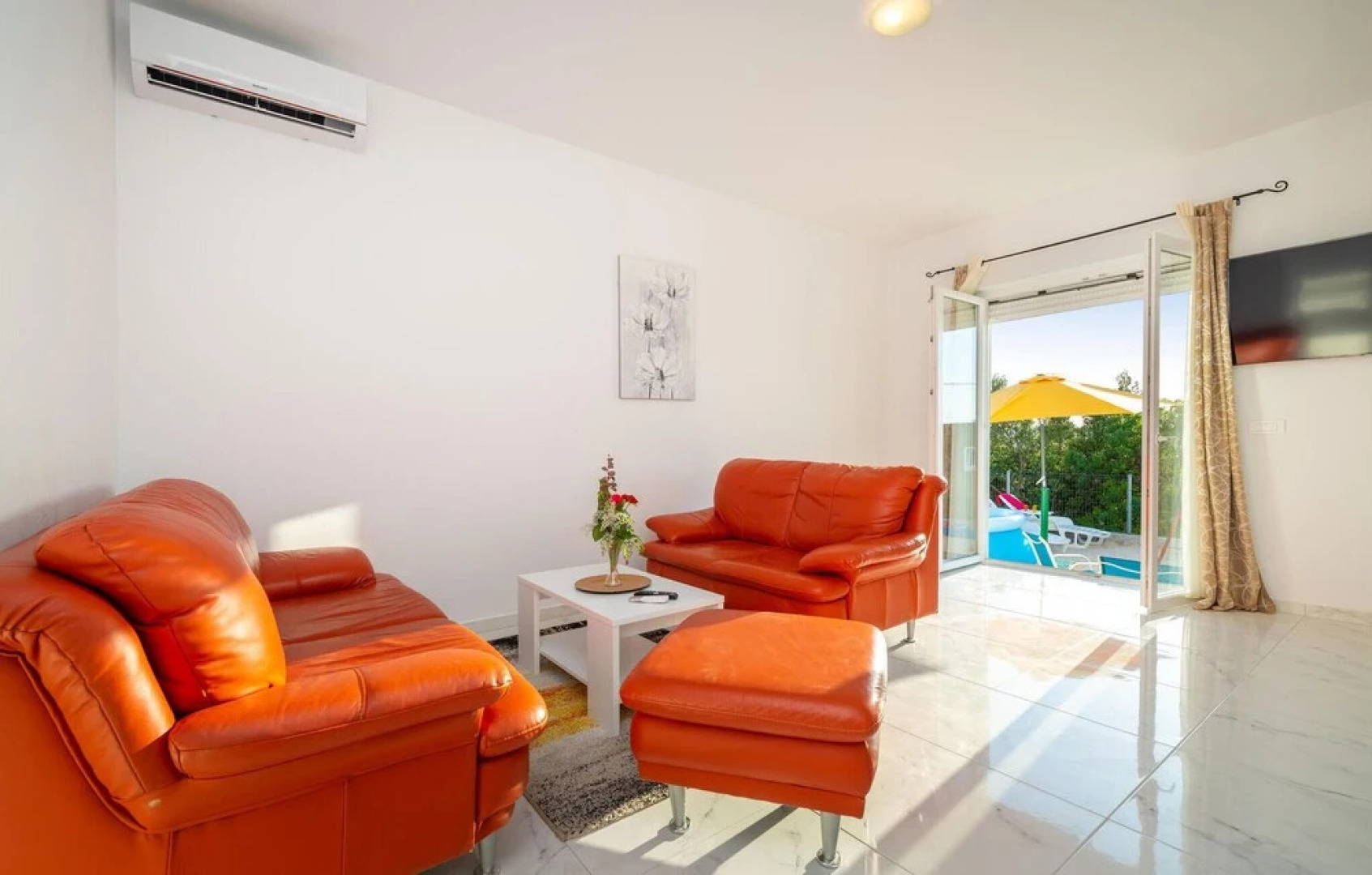 Awesome Home in Karin Gornji With 2 Bedrooms and Wifi