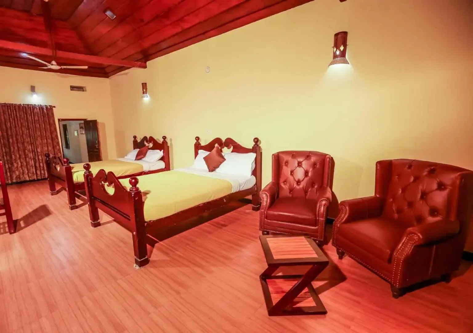 Chandragiri Bungalow by VOYE HOMES