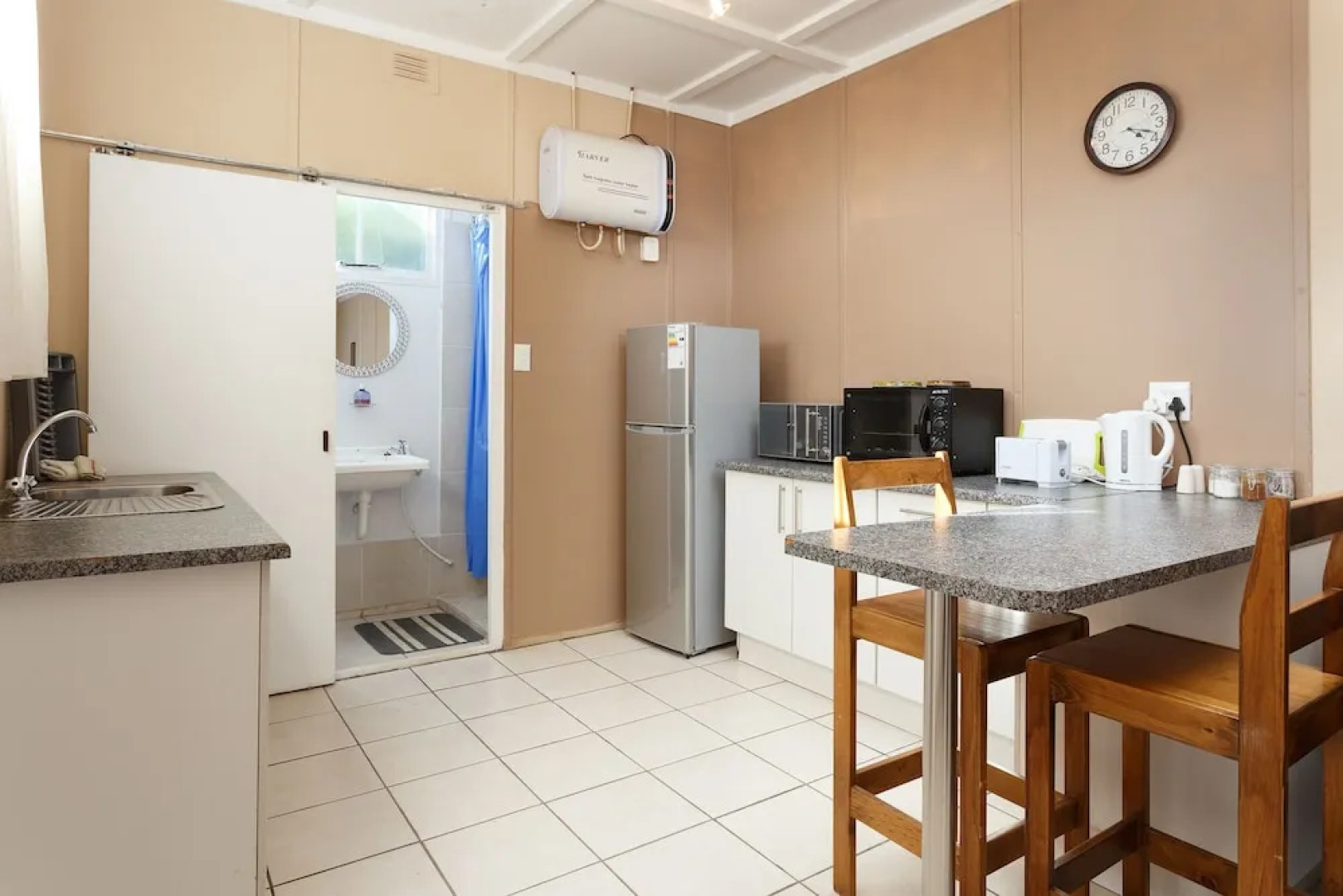 Gariep Dam SunRose Group of Guest Houses