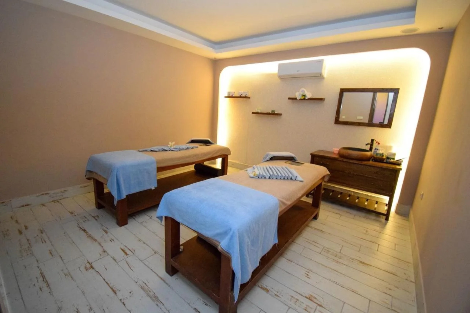 Отель L’etoile Beach