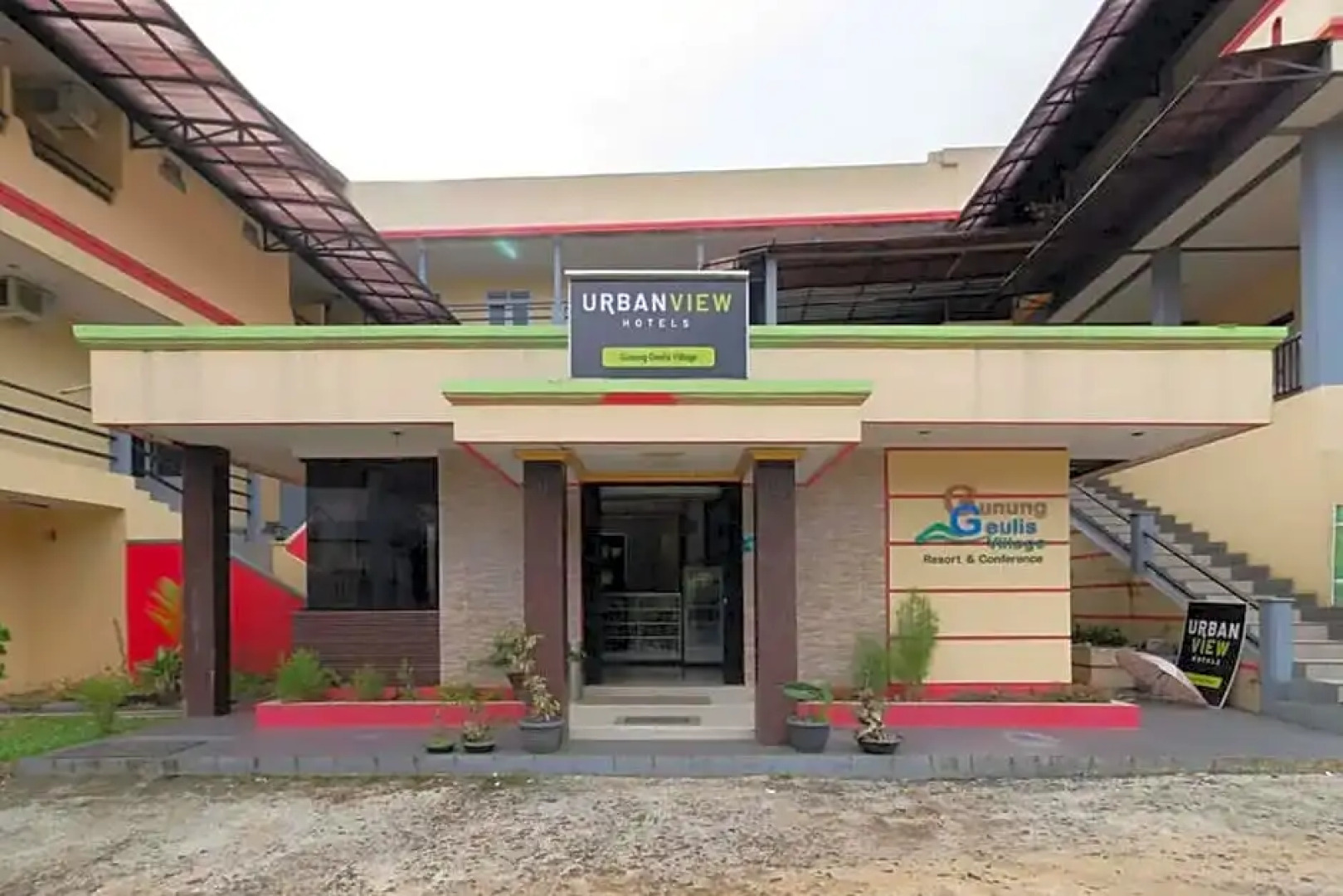 Hotel O Bogor Puncak Near Padang Golf Bukit Pelangi Formerly Gunung Geulis Village