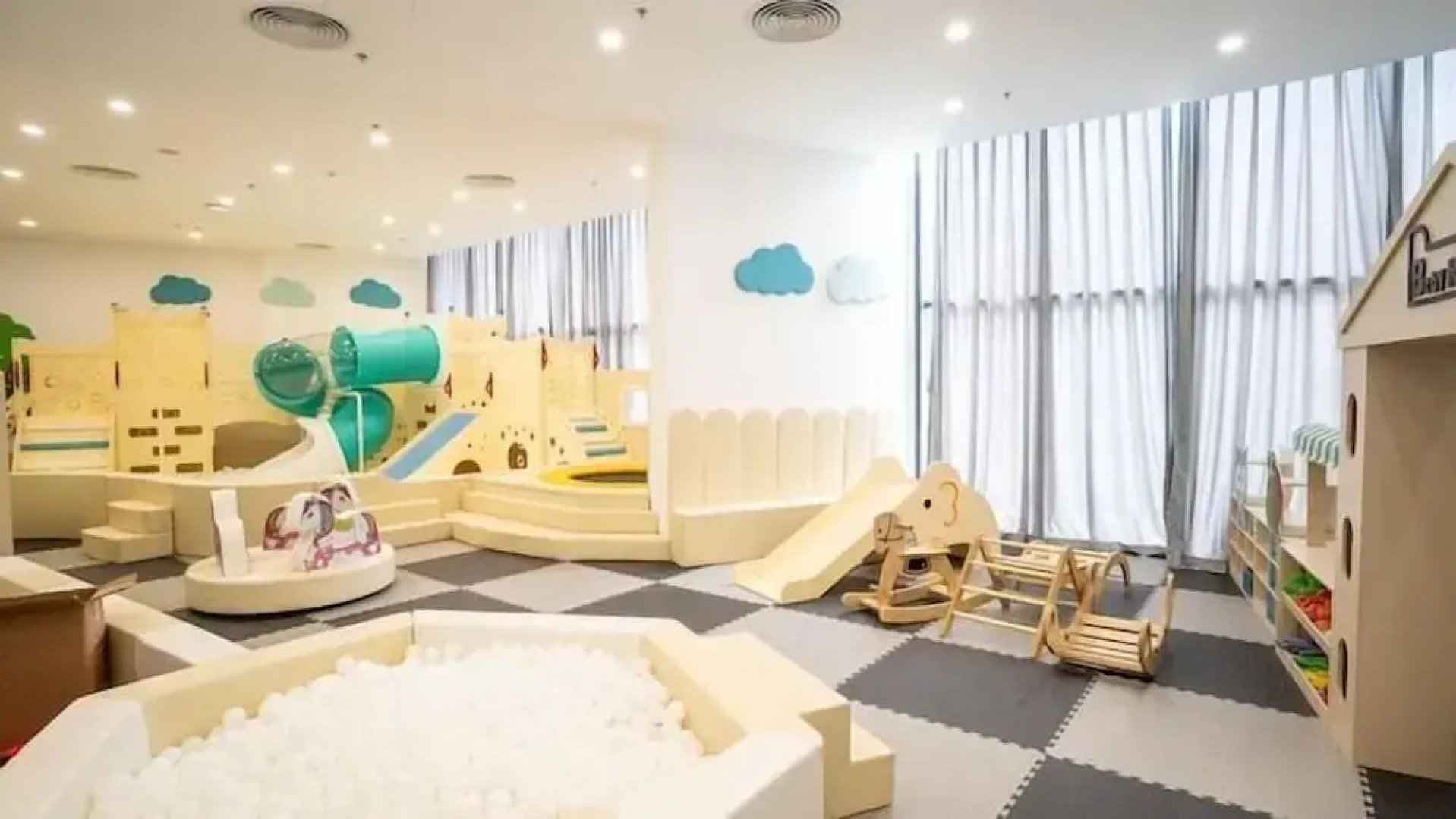 Arena Jakovi Condotel