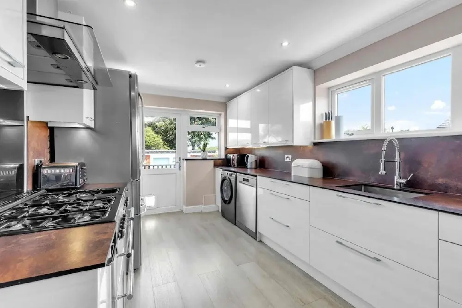 Sea Downs House With Free Parking By My Getaways